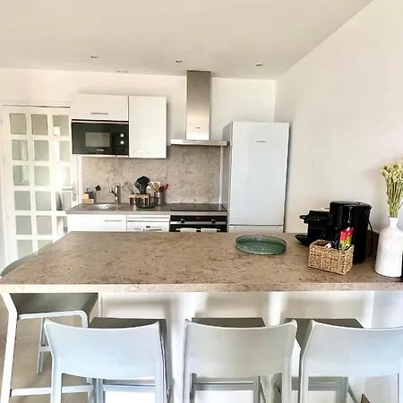 2-4 Pers, Acces Direct Apartment *